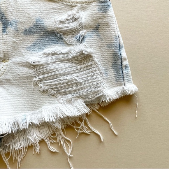 Lee Vintage Bleached Distressed UGWA Cut-Off Denim Shorts - Picture 5 of 10